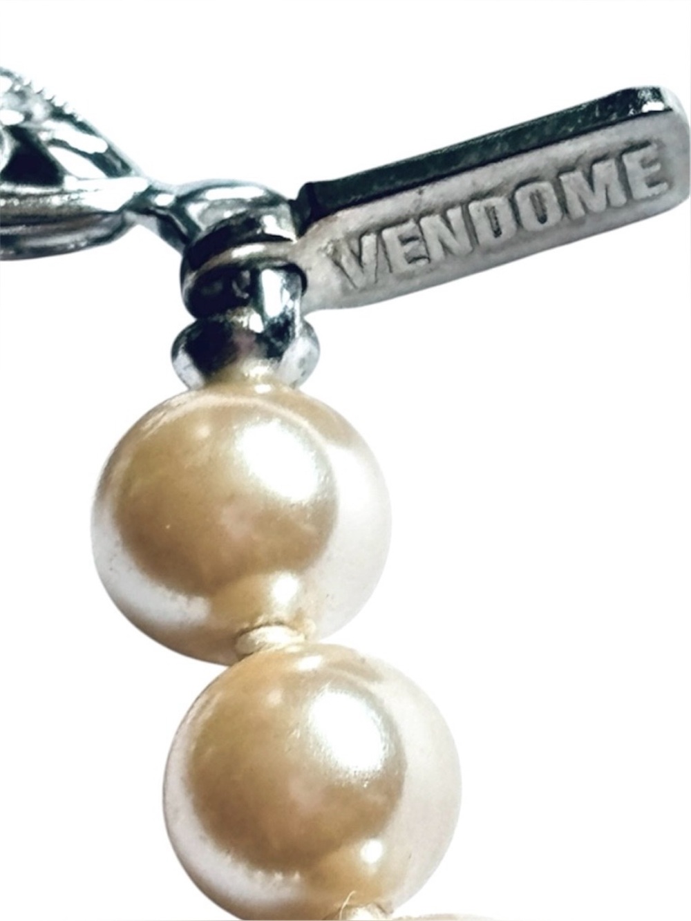 Vintage Vendome Signed 1950s Single Strand Faux Glass Pearls Silver Toned Clasp